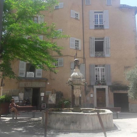 Apartment In The Heart Of Cotignac Eksteriør bilde